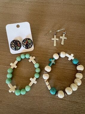 Turquoise and White Cross Bead Bracelet Set with Floral Studs and Cross Earrings